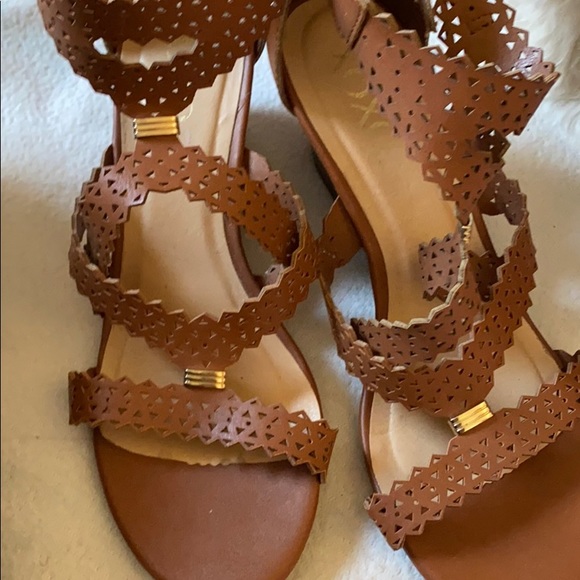 NWOT Brown Wedge sandals - Picture 4 of 4